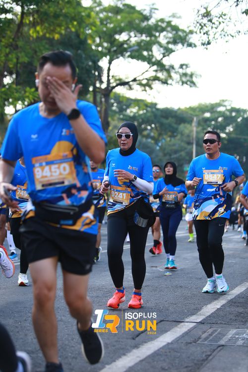 Race photo from Isoplus Run 2024 Surabaya