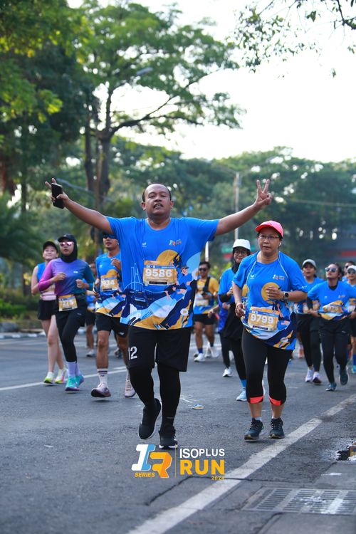 Race photo from Isoplus Run 2024 Surabaya