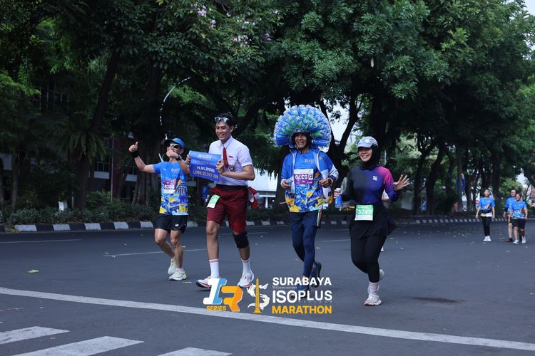 Race photo from SURABAYA ISOPLUS MARATHON 2025