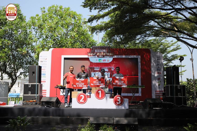 Race photo from Kediri Half Marathon 2024