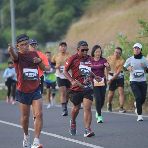 Race photo from KEDIRI HALF MARATHON 2026