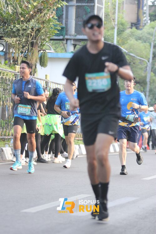Race photo from Isoplus Run 2024 Surabaya