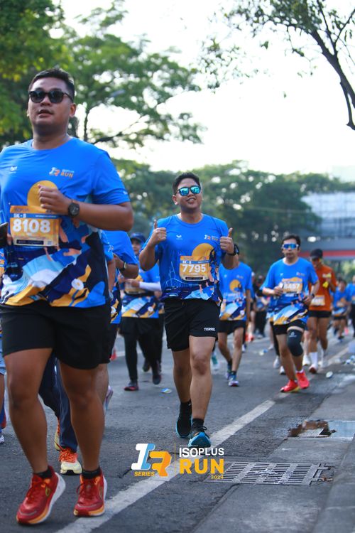 Race photo from Isoplus Run 2024 Surabaya
