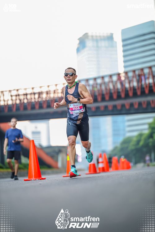 Race photo from Smartfren Run 2025 