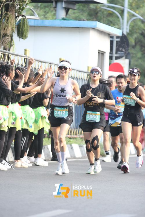 Race photo from Isoplus Run 2024 Surabaya