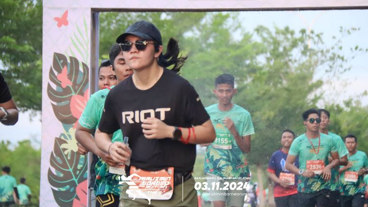 Race photo from Arutmin Borneo Run 2024