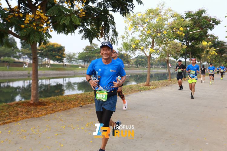 Race photo from ISOPlus Run 2024 Jakarta