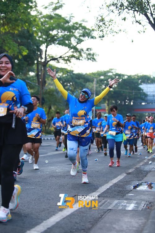 Race photo from Isoplus Run 2024 Surabaya
