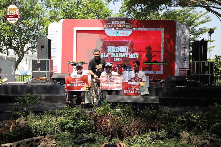 Race photo from Kediri Half Marathon 2024