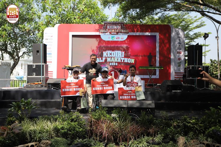 Race photo from Kediri Half Marathon 2024