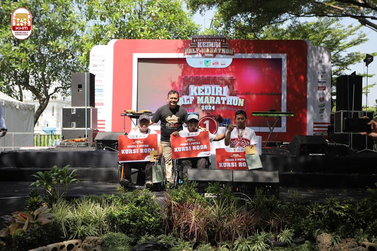 Race photo from Kediri Half Marathon 2024