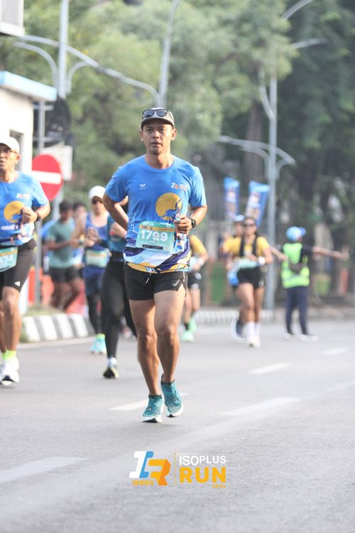 Race photo from Isoplus Run 2024 Surabaya