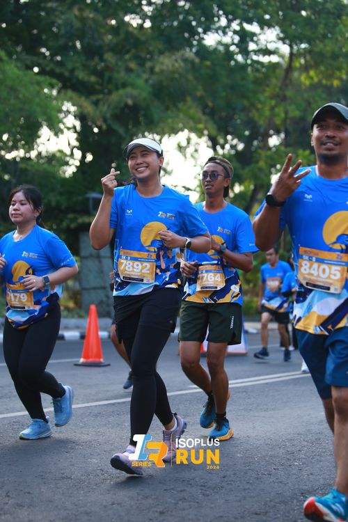 Race photo from Isoplus Run 2024 Surabaya