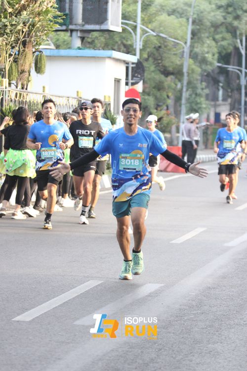 Race photo from Isoplus Run 2024 Surabaya