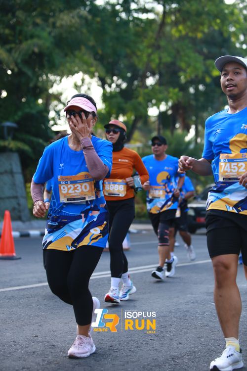 Race photo from Isoplus Run 2024 Surabaya