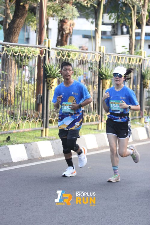 Race photo from Isoplus Run 2024 Surabaya