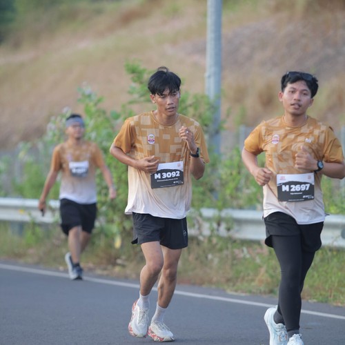 Race photo from KEDIRI HALF MARATHON 2026