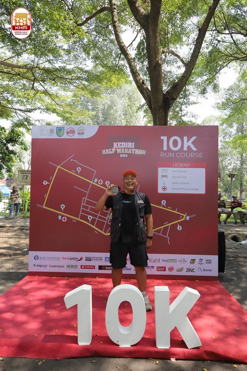 Race photo from Kediri Half Marathon 2024