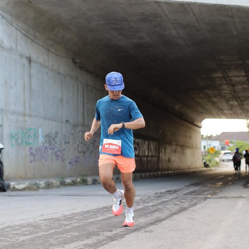 Race photo from KEDIRI HALF MARATHON 2026