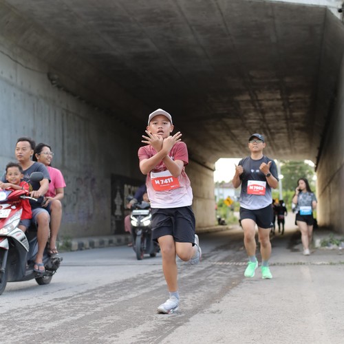 Race photo from KEDIRI HALF MARATHON 2026