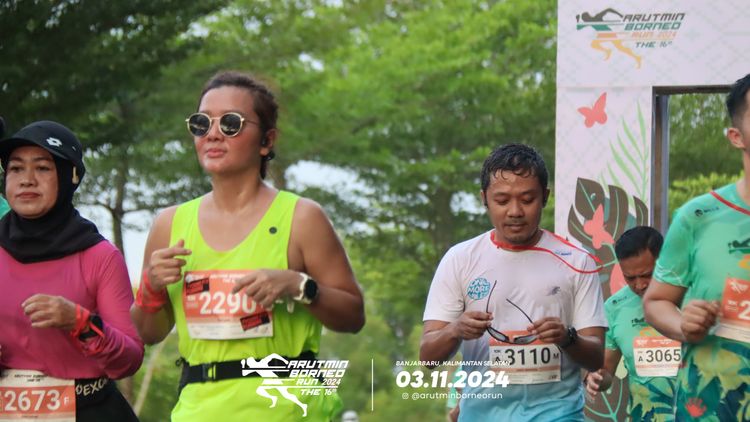 Race photo from Arutmin Borneo Run 2024