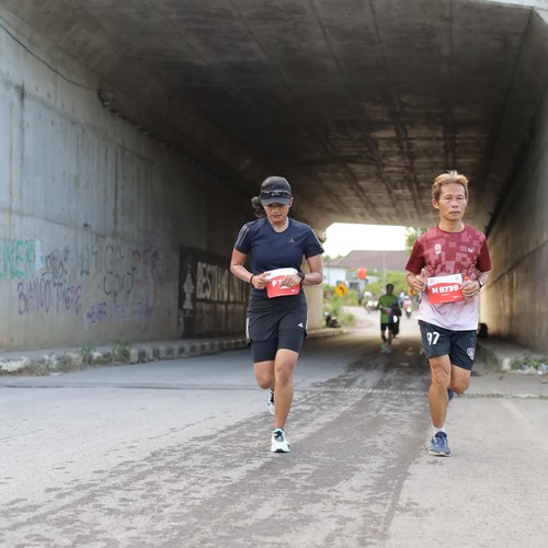 Race photo from KEDIRI HALF MARATHON 2026