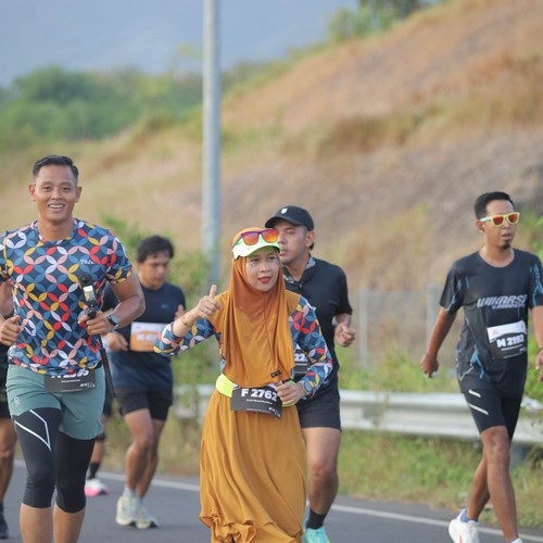 Race photo from KEDIRI HALF MARATHON 2026