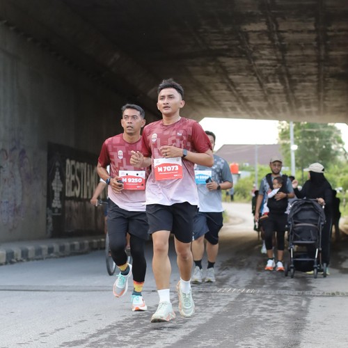 Race photo from KEDIRI HALF MARATHON 2026