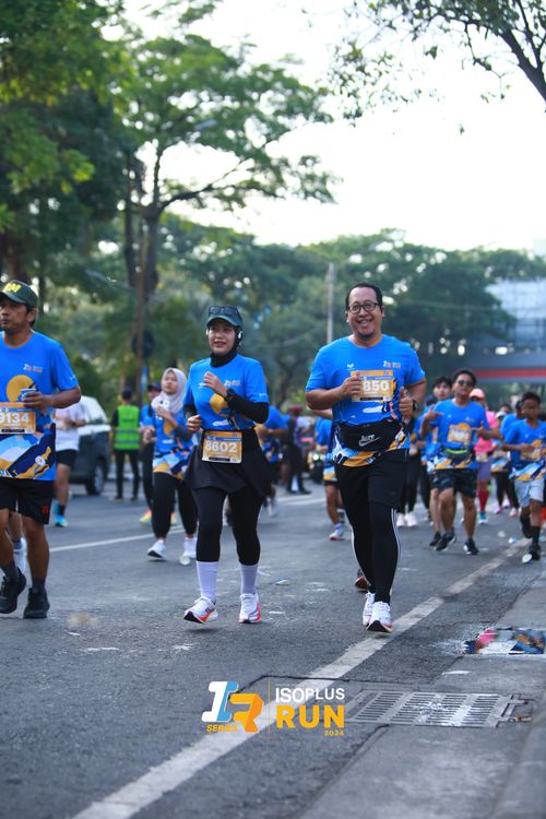 Race photo from Isoplus Run 2024 Surabaya