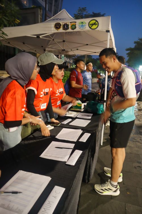 Race photo from NU SKIN RUNNING CLUB