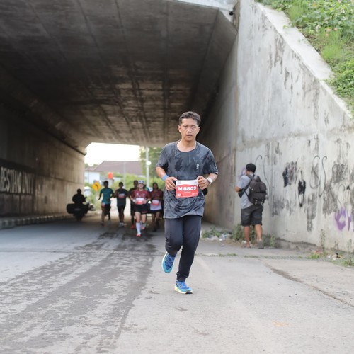 Race photo from KEDIRI HALF MARATHON 2026