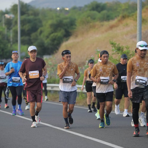Race photo from KEDIRI HALF MARATHON 2026