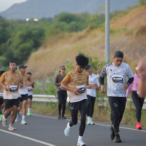 Race photo from KEDIRI HALF MARATHON 2026