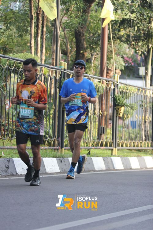 Race photo from Isoplus Run 2024 Surabaya