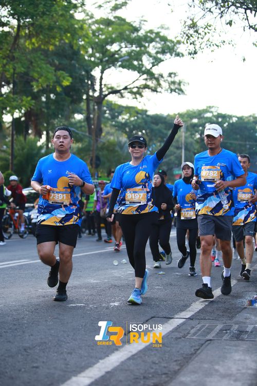 Race photo from Isoplus Run 2024 Surabaya