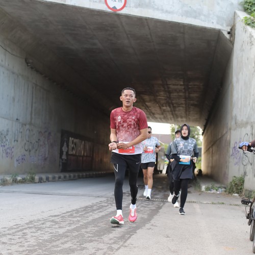 Race photo from KEDIRI HALF MARATHON 2026