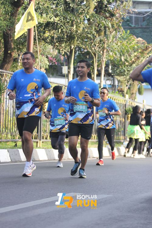Race photo from Isoplus Run 2024 Surabaya