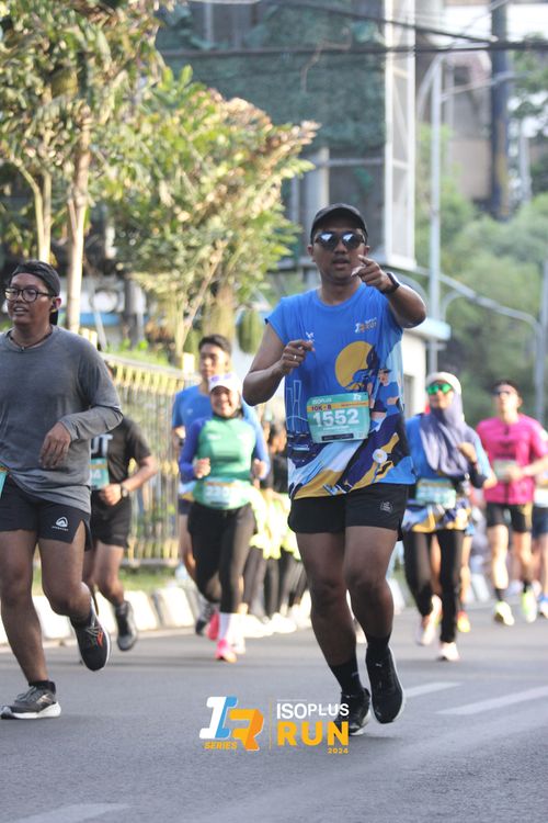 Race photo from Isoplus Run 2024 Surabaya