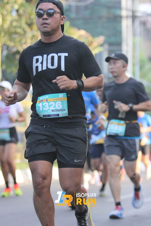 Race photo from Isoplus Run 2024 Surabaya