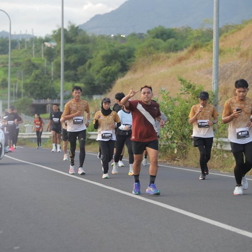 Race photo from KEDIRI HALF MARATHON 2026