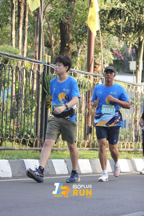 Race photo from Isoplus Run 2024 Surabaya