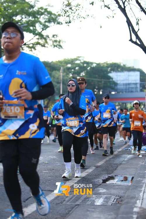 Race photo from Isoplus Run 2024 Surabaya