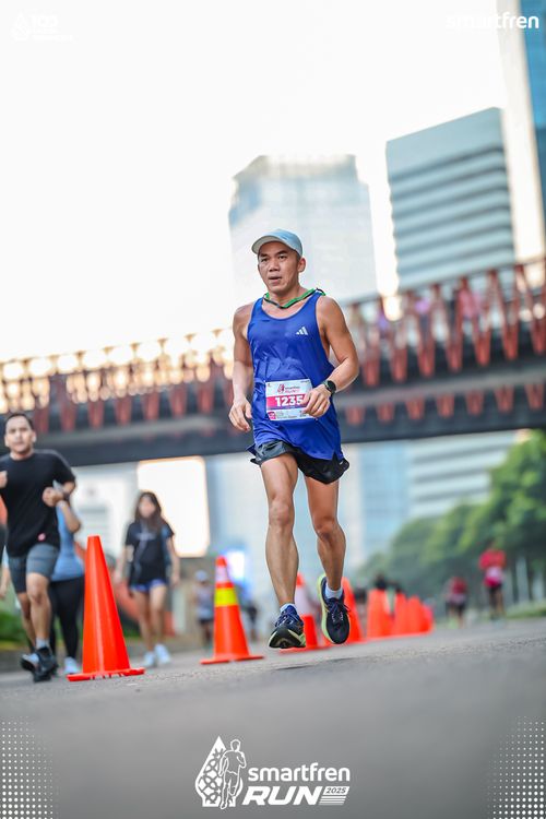 Race photo from Smartfren Run 2025 