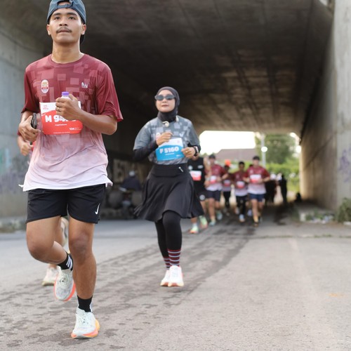 Race photo from KEDIRI HALF MARATHON 2026