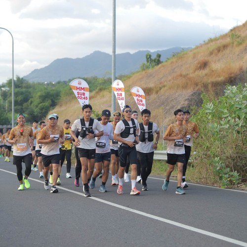 Race photo from KEDIRI HALF MARATHON 2026