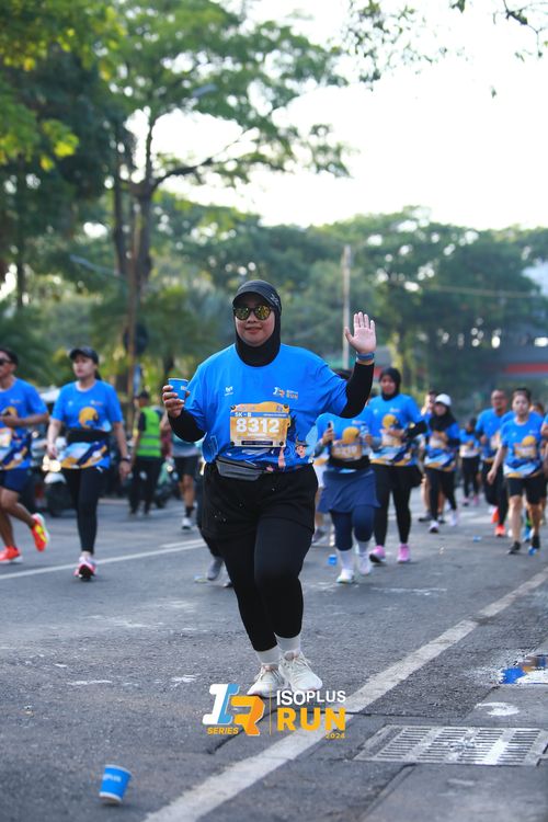 Race photo from Isoplus Run 2024 Surabaya