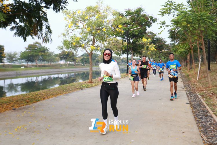 Race photo from ISOPlus Run 2024 Jakarta