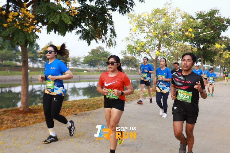 Race photo from ISOPlus Run 2024 Jakarta