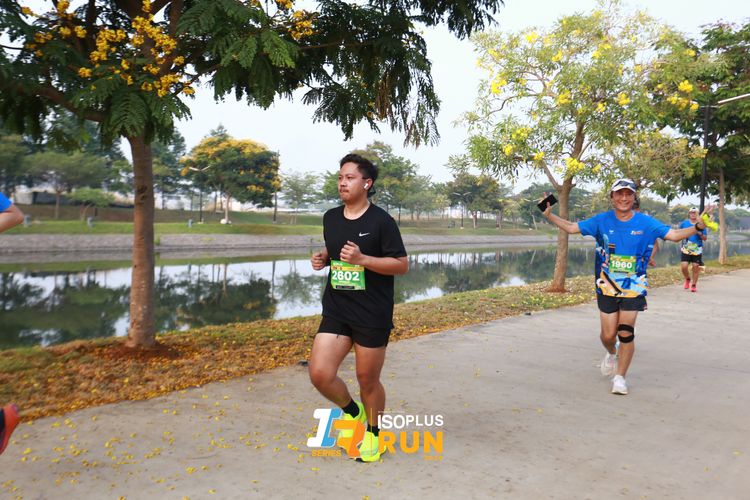 Race photo from ISOPlus Run 2024 Jakarta