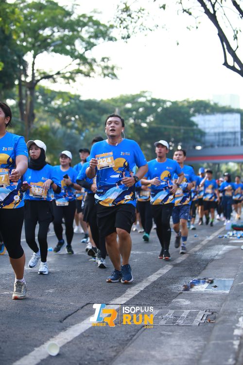 Race photo from Isoplus Run 2024 Surabaya